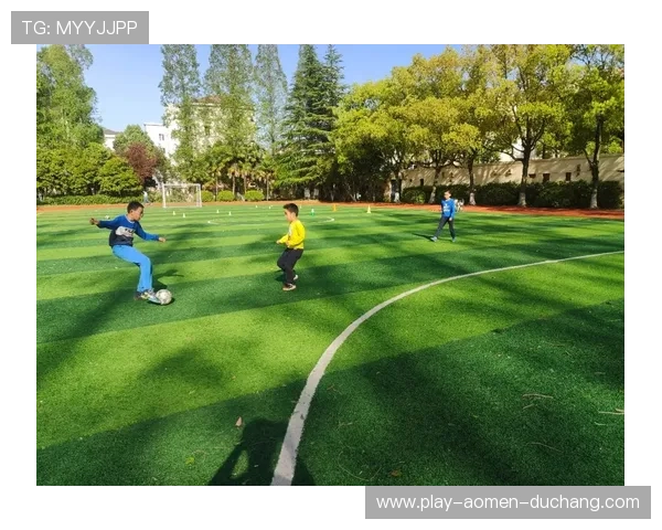 分享真实足球故事的博客平台，记录球员成长的点滴瞬间以及足球运动的动人故事